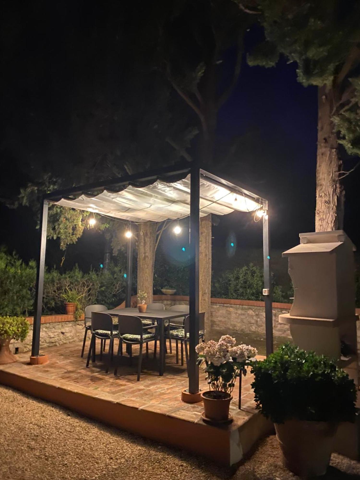 Casa Vacanze Podere San Giusto Volterra Exterior foto